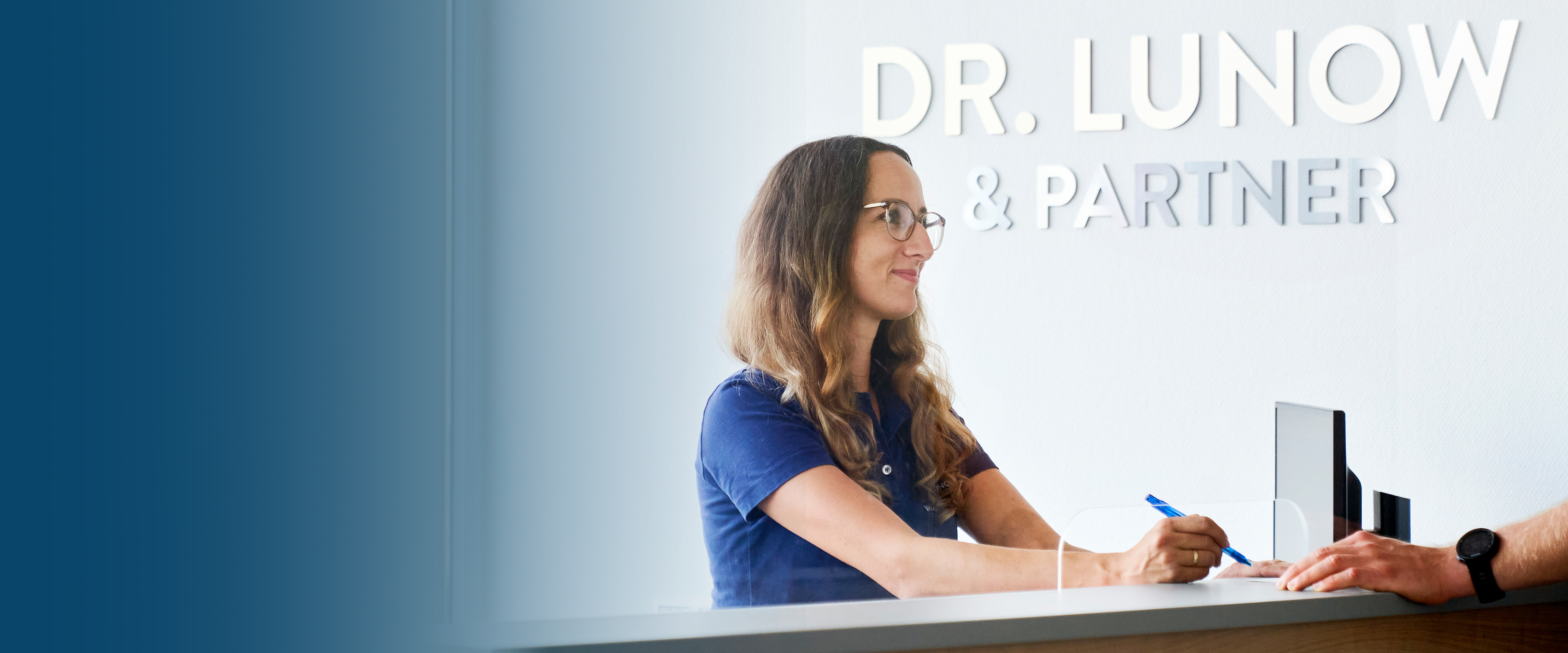 Dr-Lunow-schilddruesenzentrum-arzt-bornheim-bonn-koln-facharzt-hashimoto-check-up-schilddrusenunterfunktion-schilddrusenuberfunktion-untersuchung-vorsorge-termin-06