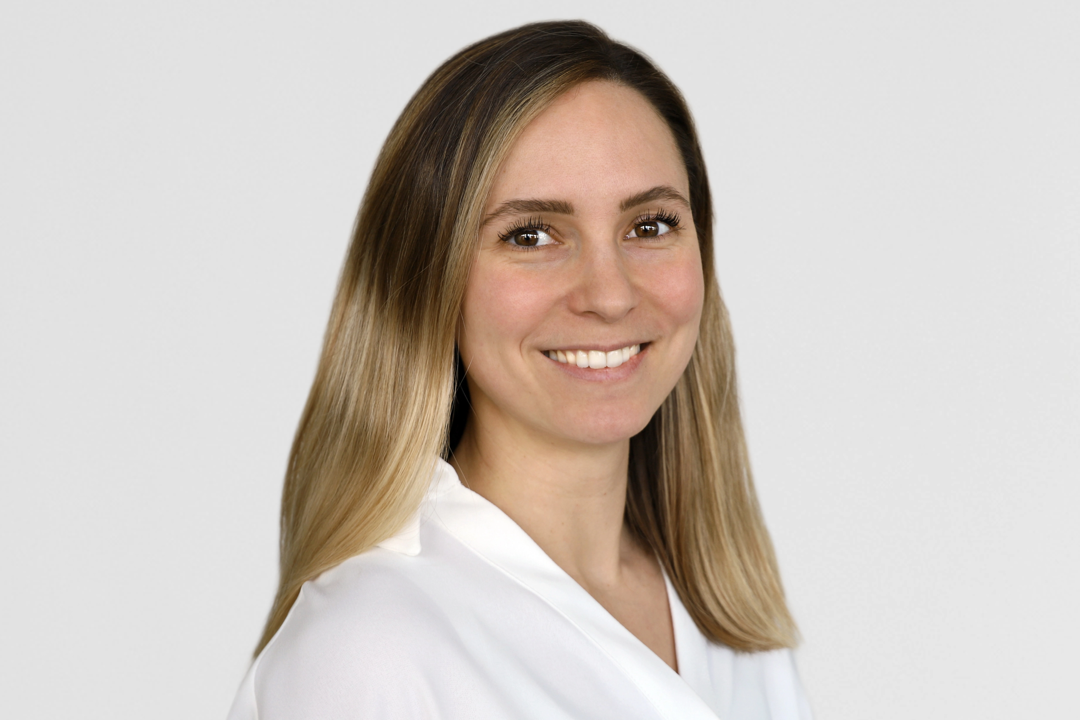 praxisklinik-bornheim-Alina-Hubecker.webp